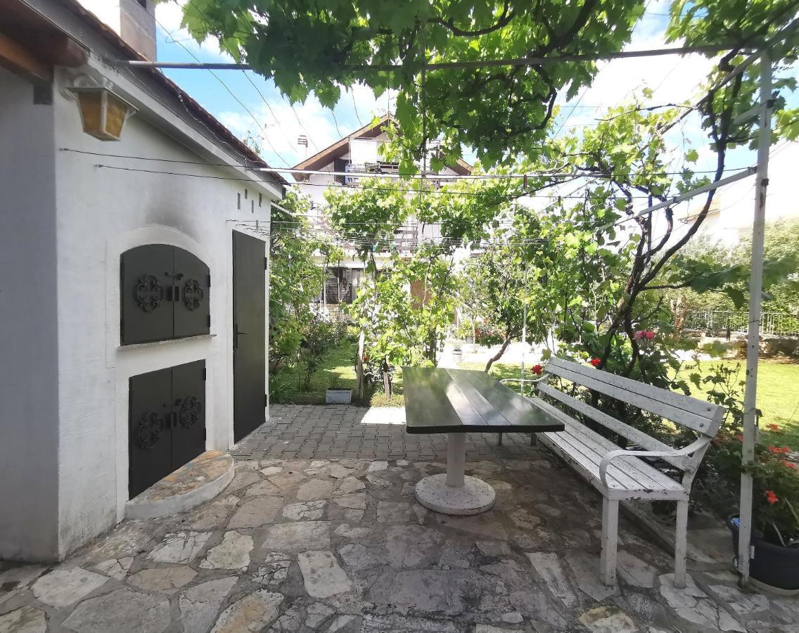 Apartments Marijana Vodice Exterior photo